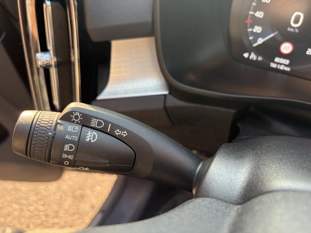 Volvo XC40 1.5 t4 recharge inscription expression