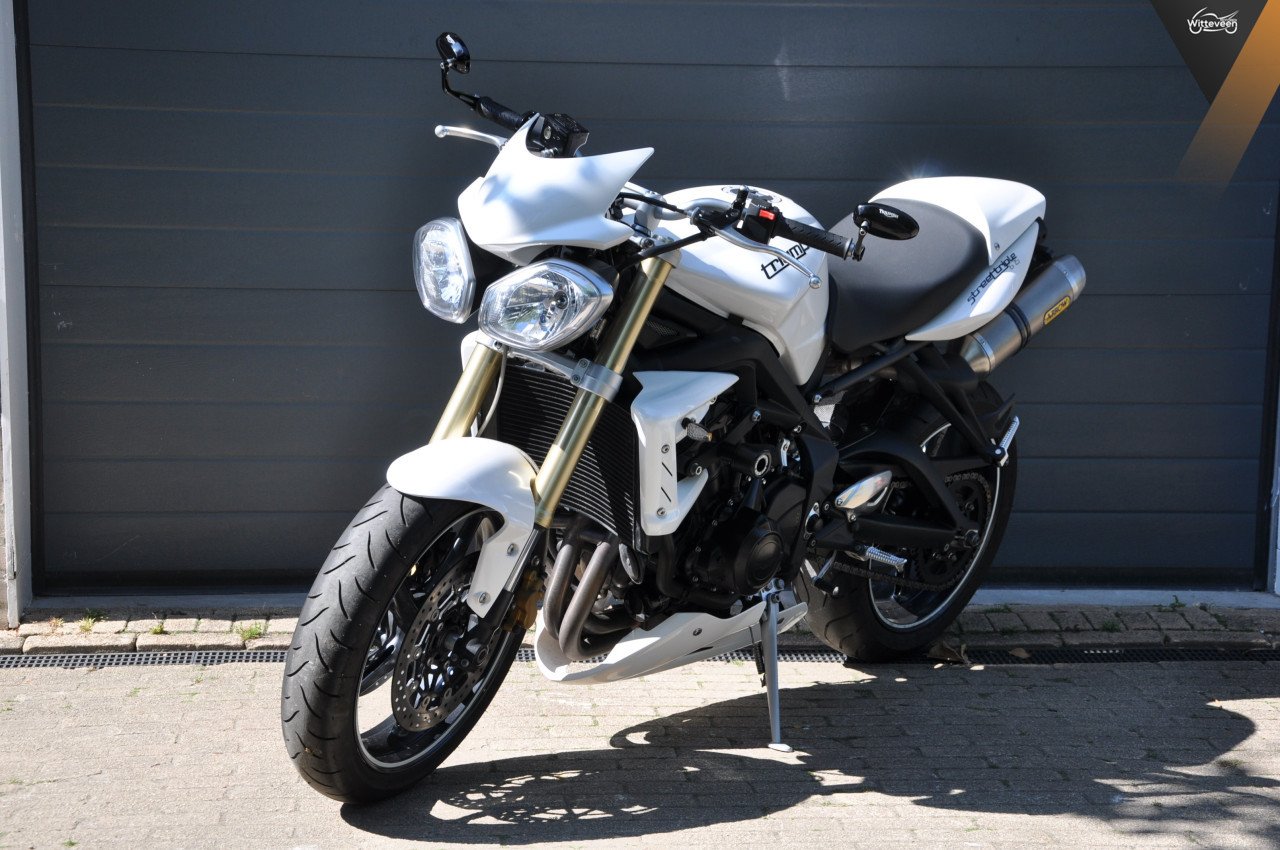 Triumph Street Triple 675