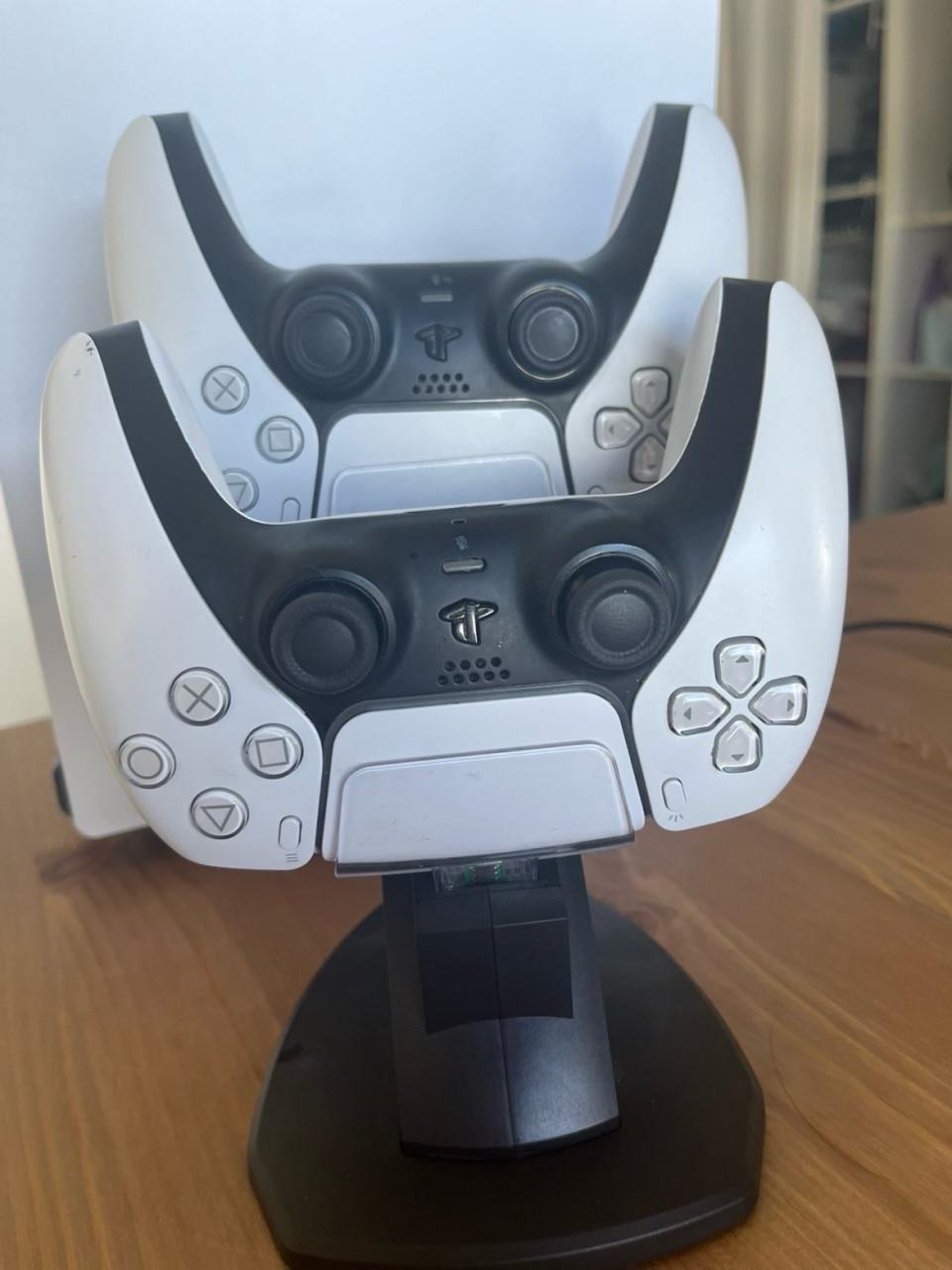 Playstation 5 met disc en 2 controllers