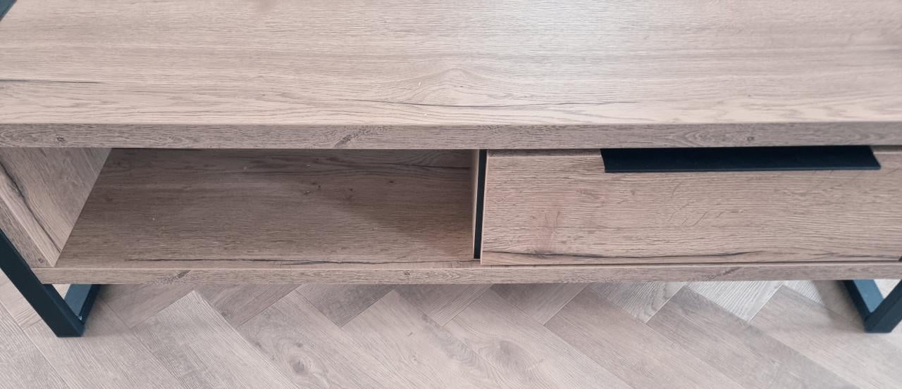 ✨ Stijlvolle Salontafel – Zo Goed Als Nieuw | Premium Center Table – As New