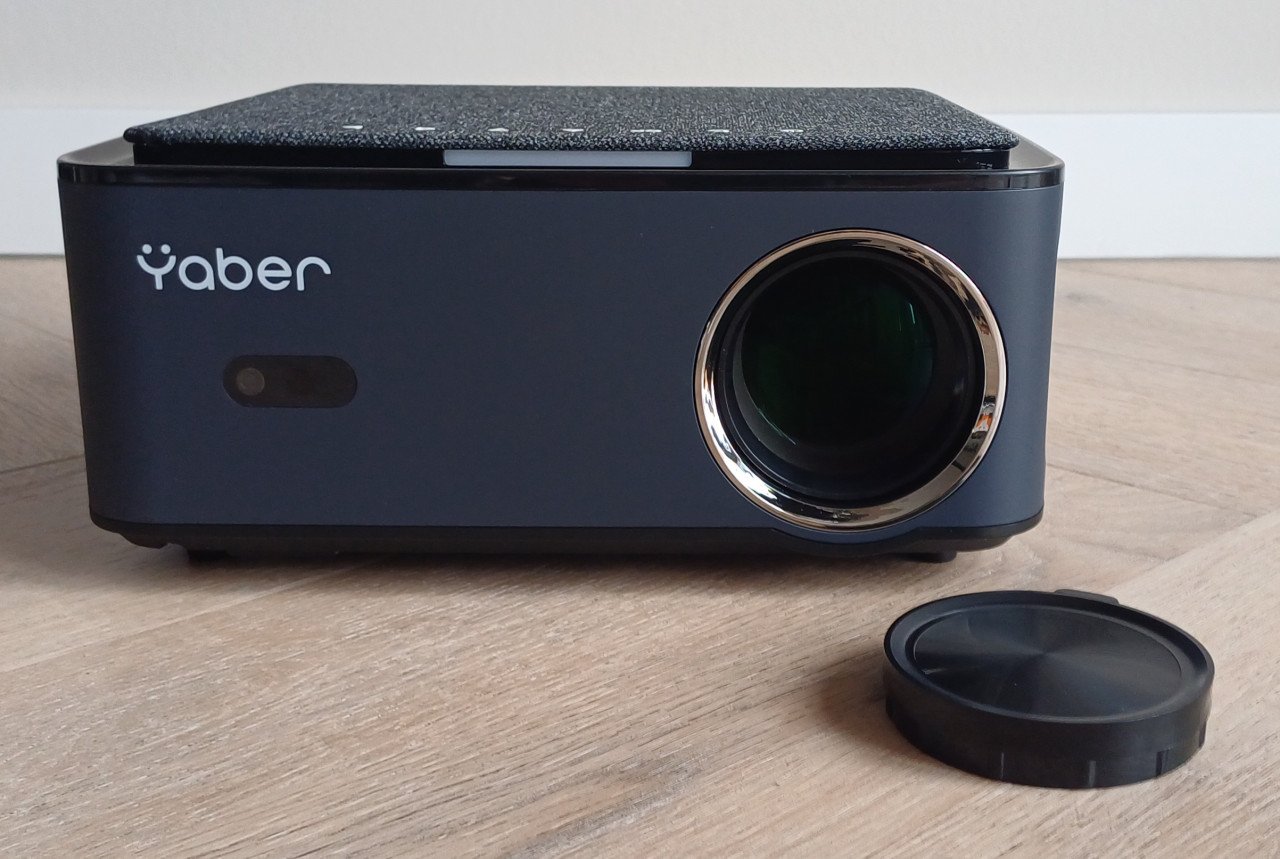 Yaber Pro U6  Beamer| Full-HD + 4K | 800 ANSI Lumen | WiFi 6 | Android TV
