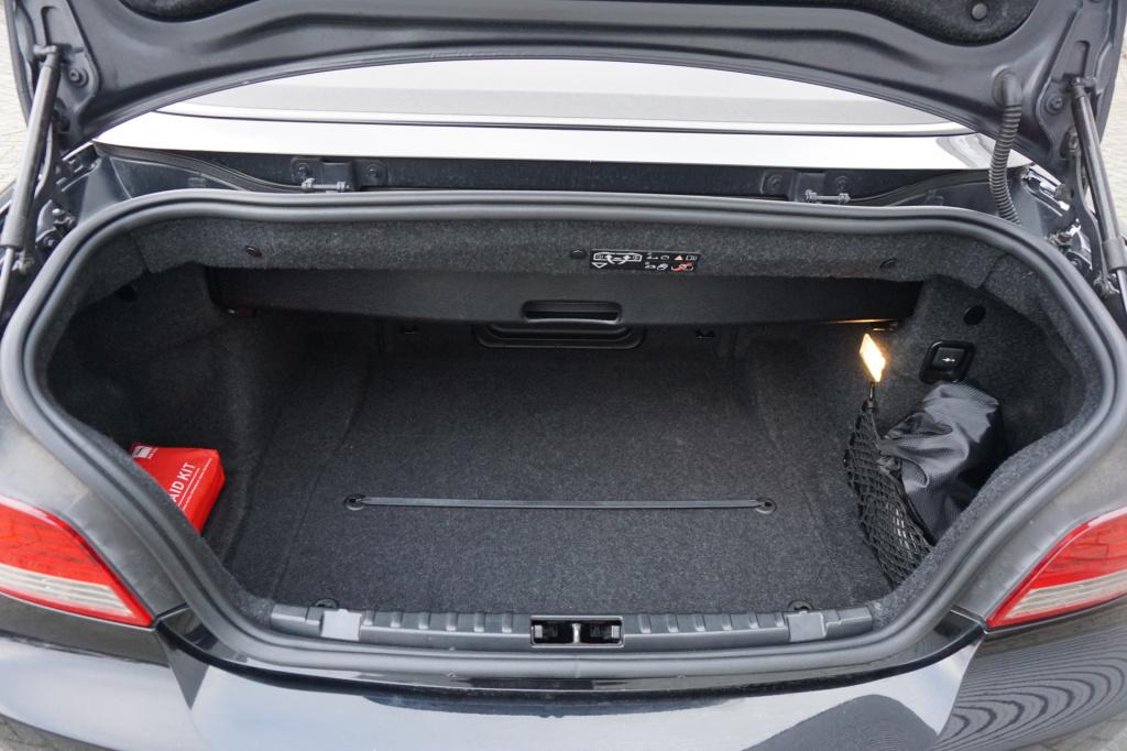 BMW 1 Serie cabrio 118i high executive climate / cruise / leder / stoelverw