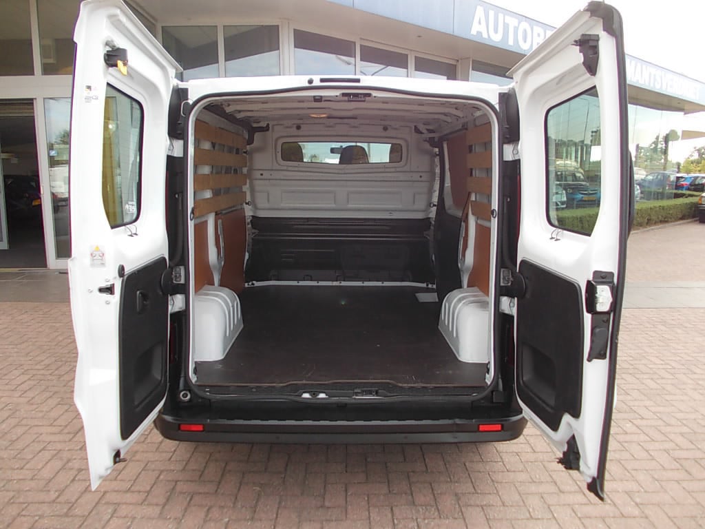 Renault Trafic 1.6 dci airco, navigatie, 3-zits, cr.control