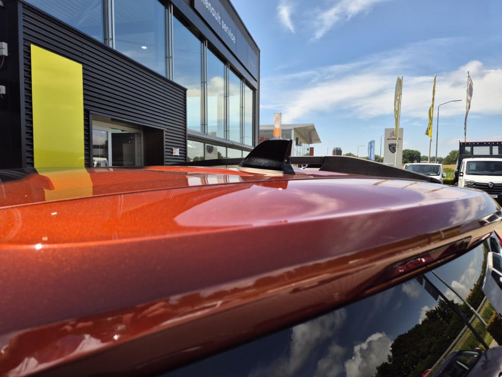 Dacia Jogger tce 110 extreme 5p. all season banden, camera, climate, apple/