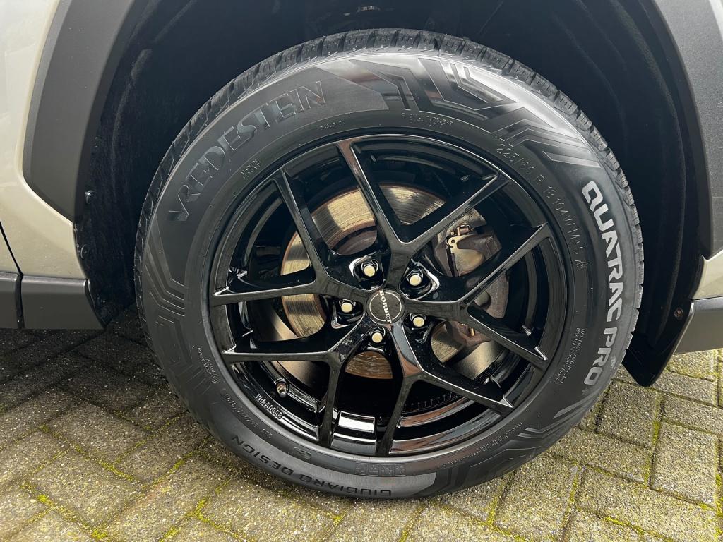 Toyota Rav4 2.5 hybrid first edition btw auto