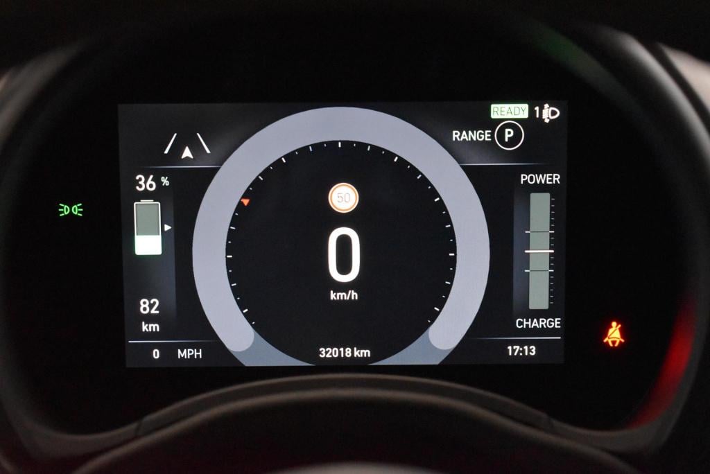 Fiat 500 icon 42 kwh | climate control | cruise control | trekhaak | achter