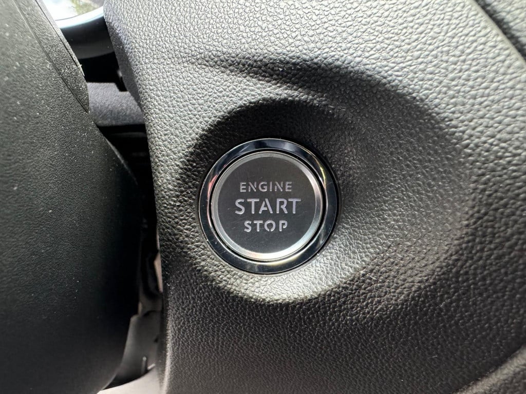 Opel Grandland X 1.2 turbo bus. ex.