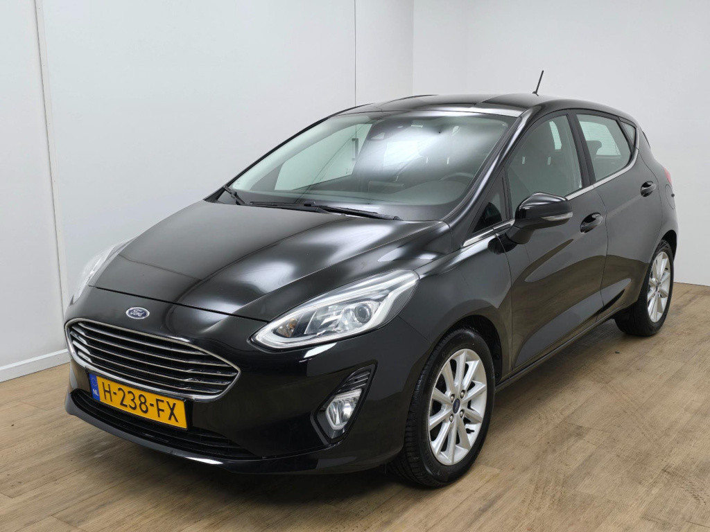 Ford Fiesta occasion 1.0 ecoboost titanium (luxe uitvoering) met carplay en