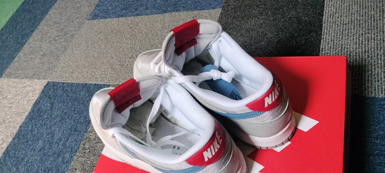 Nike Dunk Low QS silver Surfer maat 44