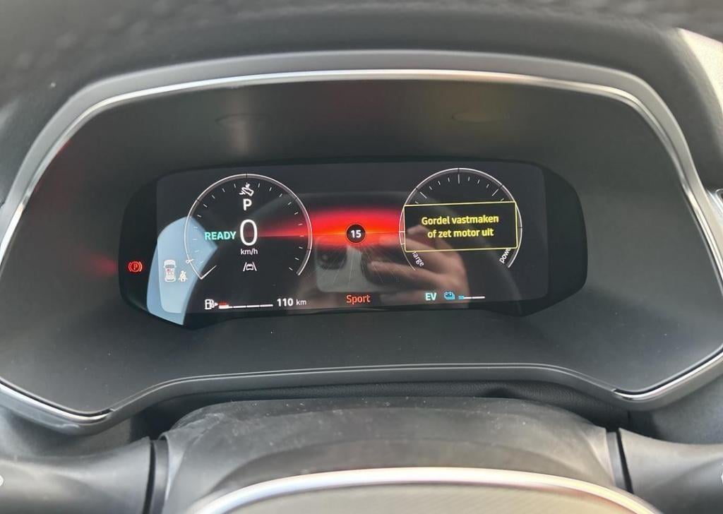 Renault Captur 1.8 e-tech full hybrid 160 techno