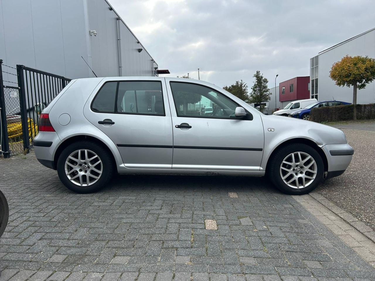 Volkswagen Golf 1.6-16V Trendline MEENEEMPRIJS!