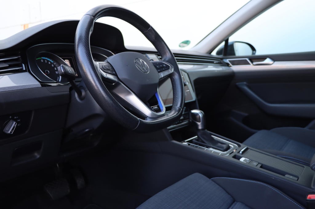 Volkswagen Passat variant 1.4 tsi phev gte business 218pk dsg6