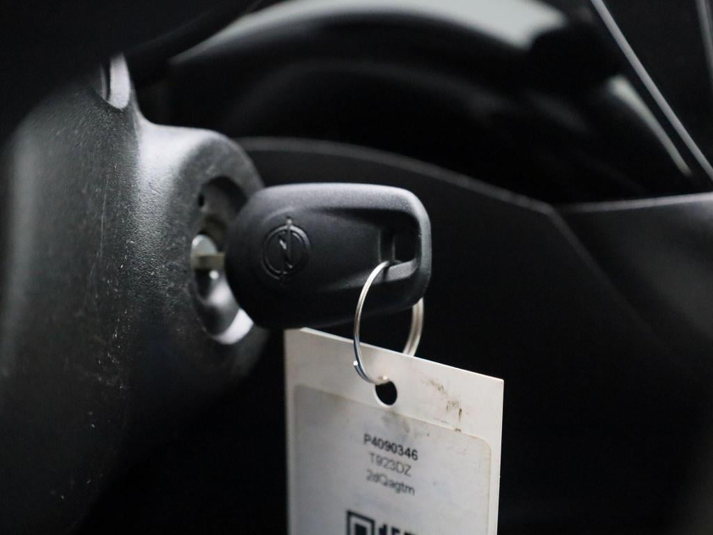 Opel Corsa 1.2 level 2 | bluetooth | apple carplay / android auto | cruise 