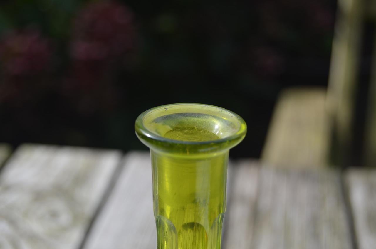 Mooie groene fles / karaf in goede staat