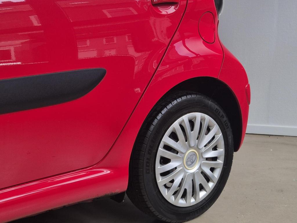Toyota Aygo 1.0 / 5-deurs / airco / origineel nl