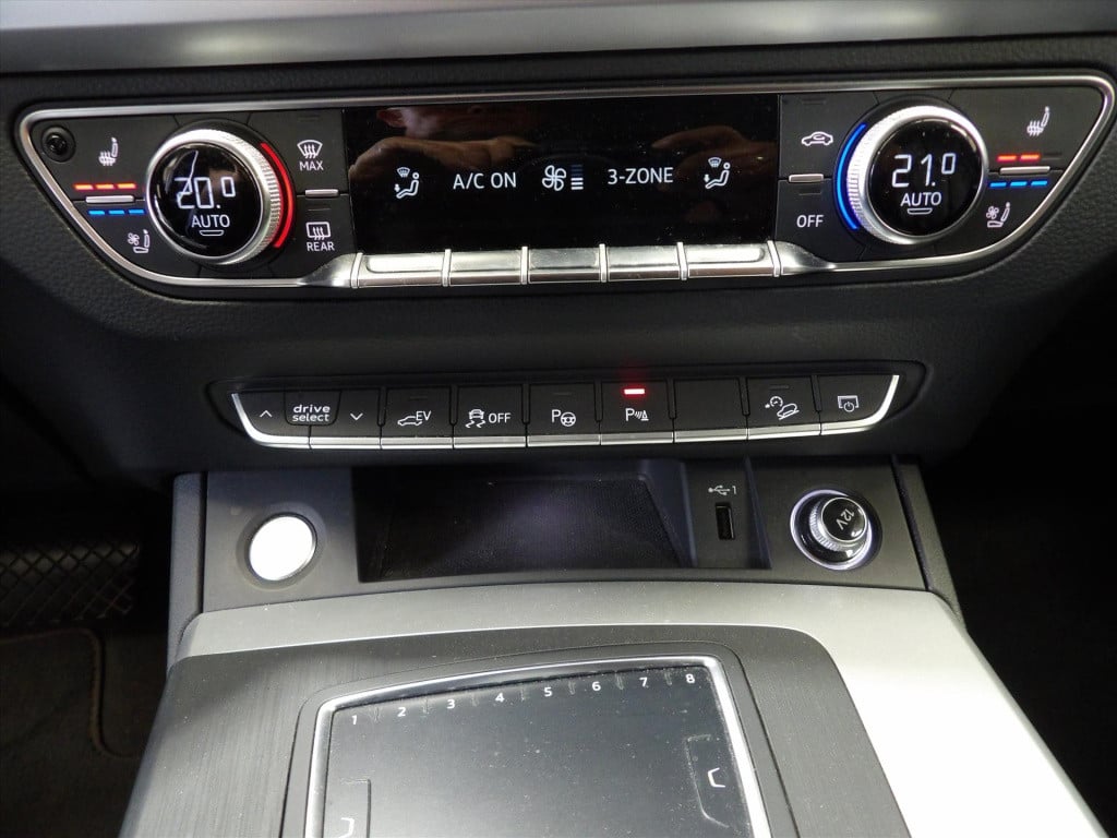 Audi Q5 55 tfsi e quattro 367pk s tronic competition