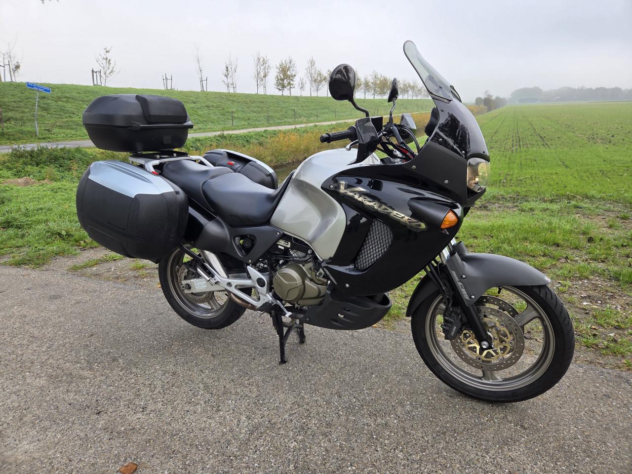Honda Varadero XL1000V incl kofferset (inruil mogelijk)