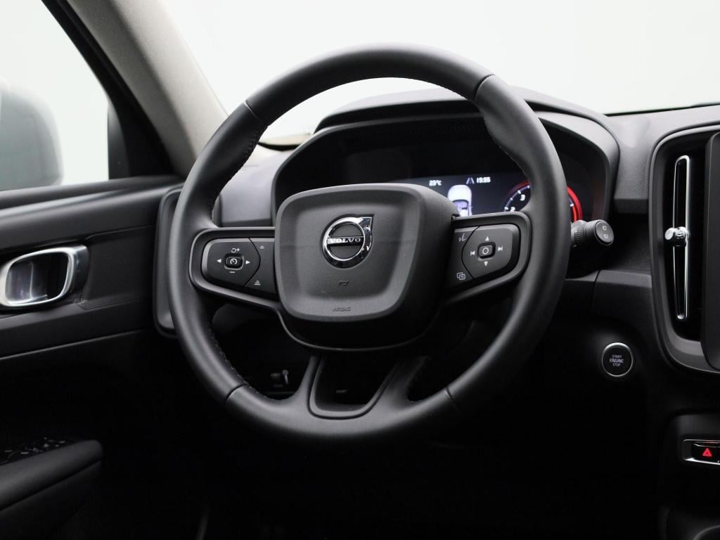 Volvo XC40 1.5 t2 essential | automaat | lmv | navigatie | virtual cockpit 