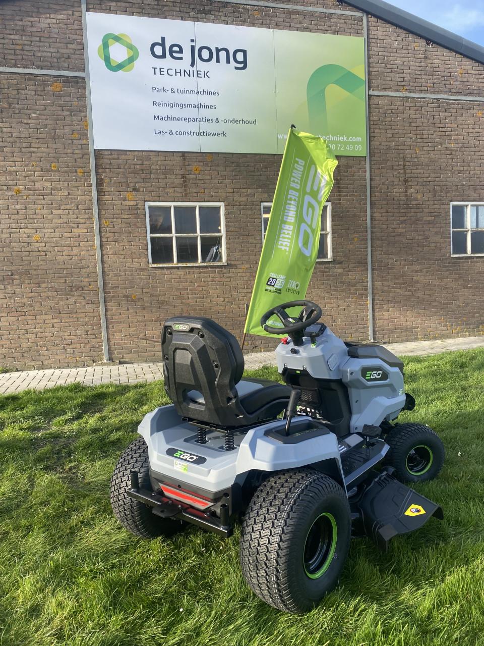 EGO accu zitmaaier met zij uitworp