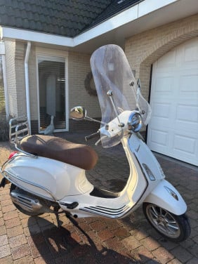 Vespa Scooter