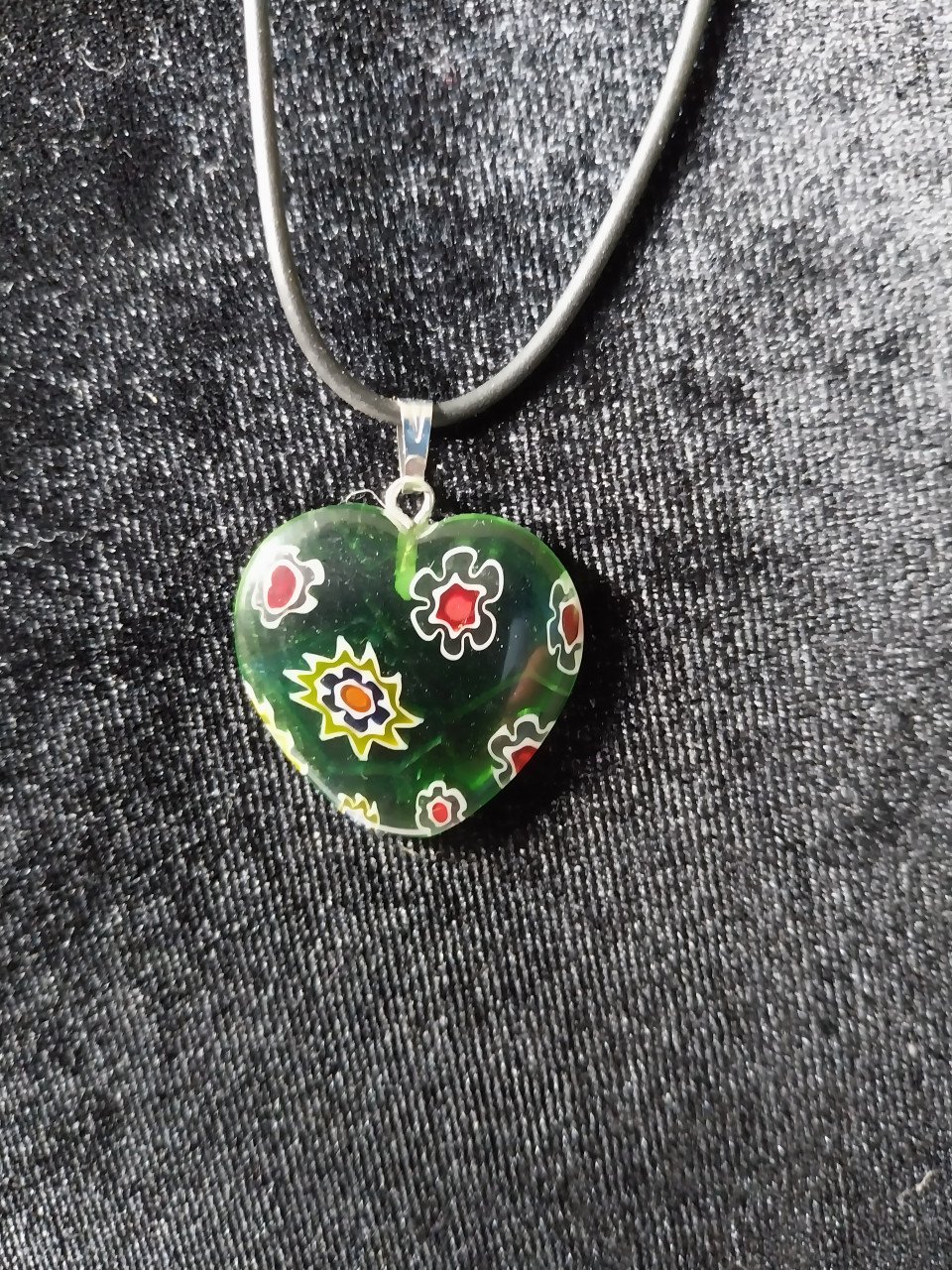 Tip voor Moederdag: ketting met hanger in de vorm van een hartje