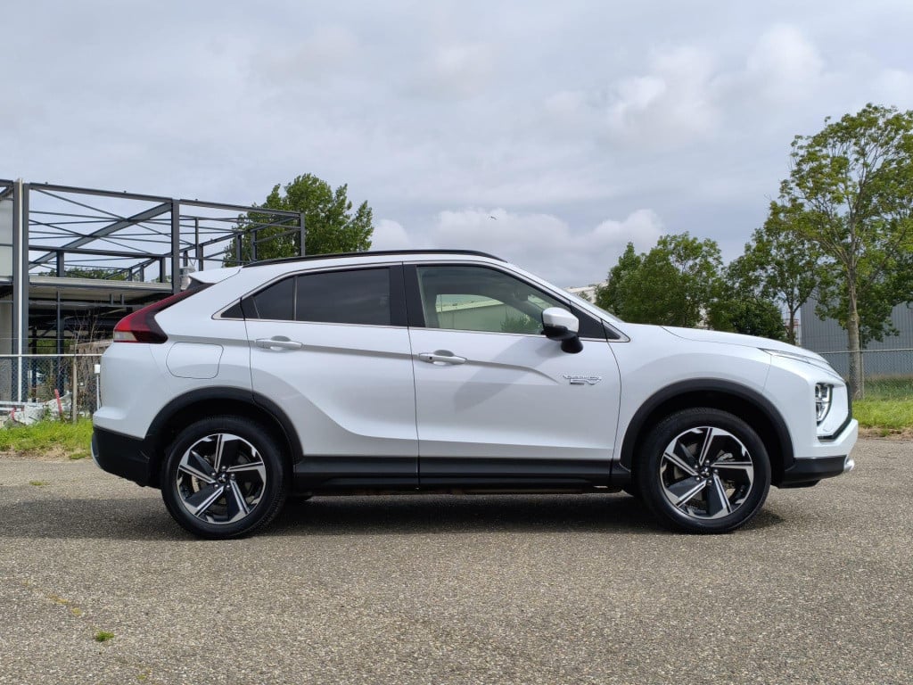 Mitsubishi Eclipse Cross 2.4 phev intense+