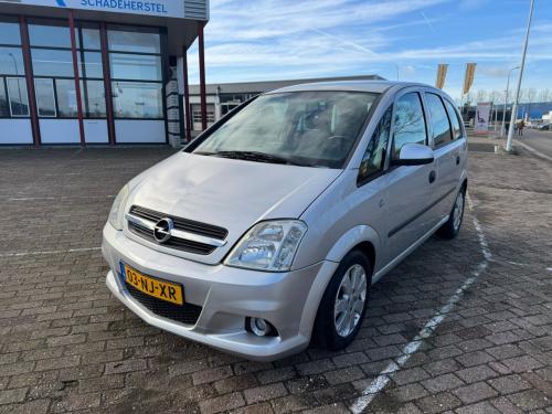 Opel meriva bj 2004  1250 euro