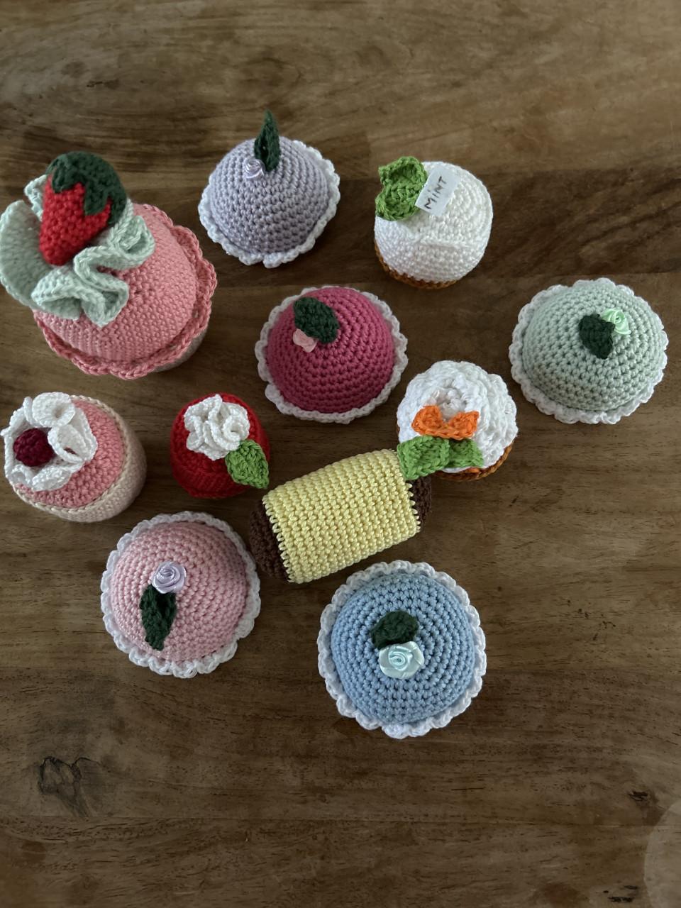 Gehaakte gebakjes