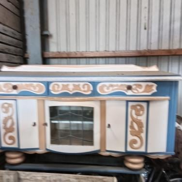 Dressoir of commode