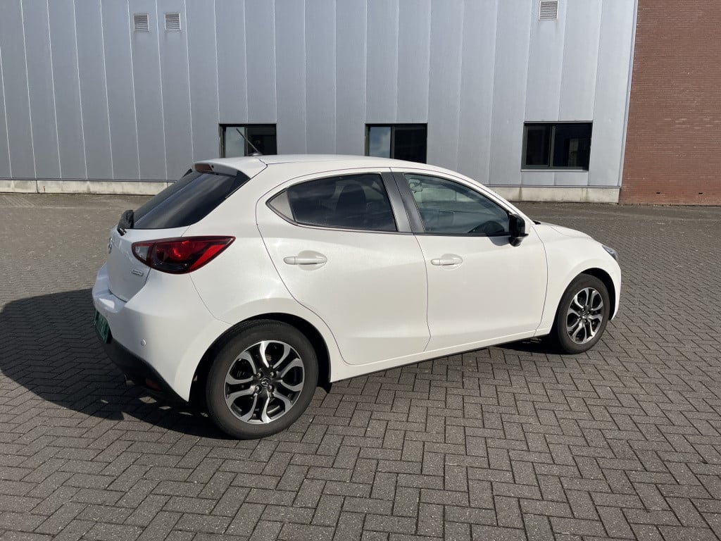 Mazda 2 1.5 skyactiv-g90 - 5 gs navi cruise stoelverw