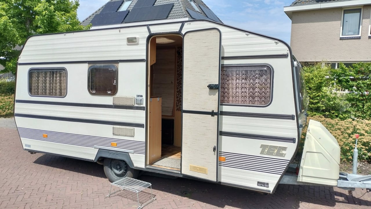 TEC 465 met voortent(en)