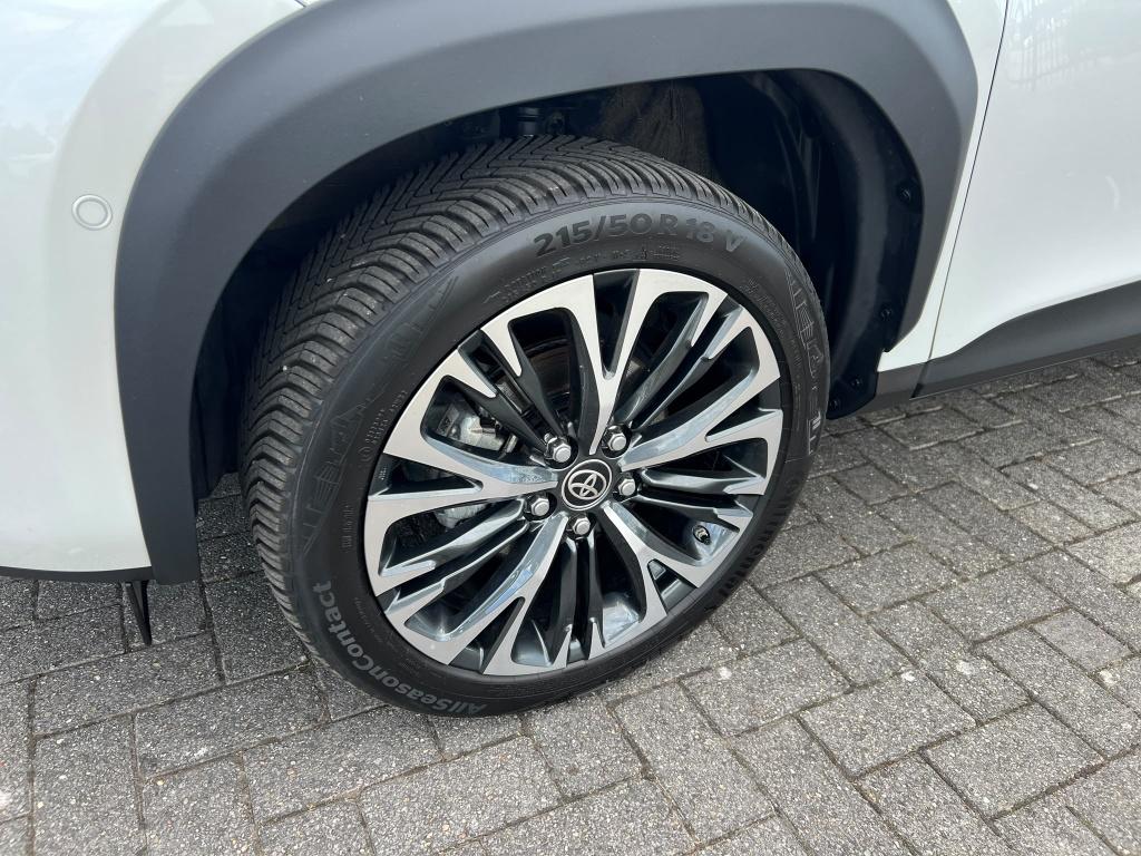 Toyota Yaris Cross 1.5 hybrid executive | 360 camera | elec. klep | stuurve