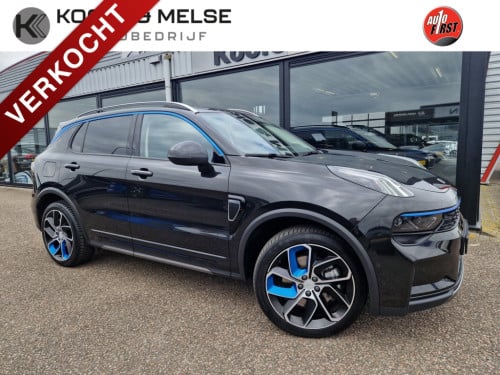 Lynk & Co 01 1.5 plug in hybrid 261pk , panodak , 360 gr camera , carplay