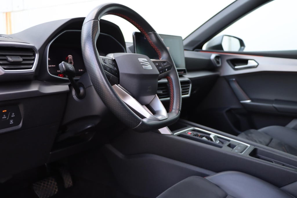Seat Leon 1.5 tsi 150pk dsg fr launch edition