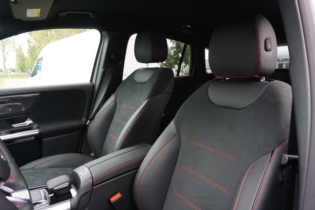 Mercedes-Benz Gla-klasse 180 amg line l automaat i achteruitrij camera l te