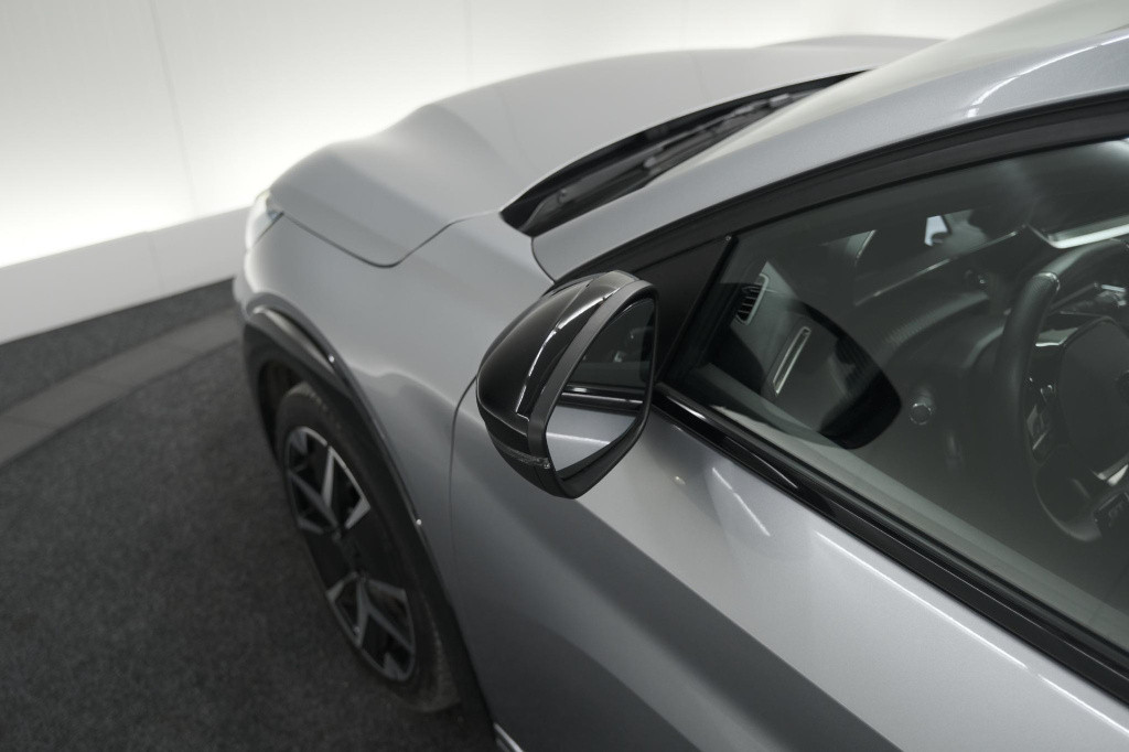 Peugeot 208 puretech 100 gt | camera | navigatie | apple carplay | parkeers