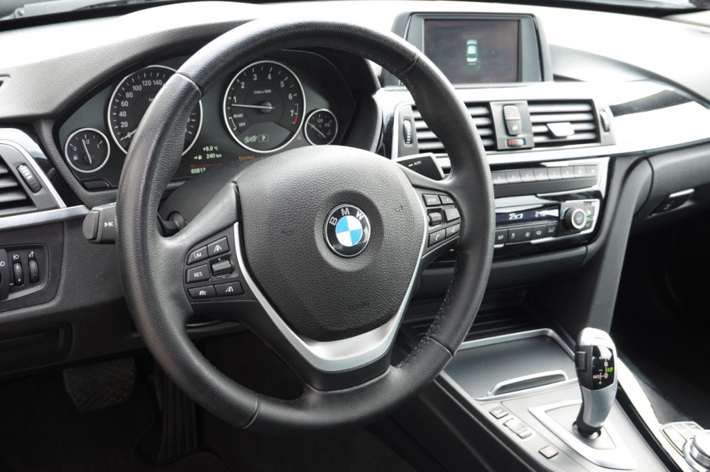 BMW 3-serie 320i executive