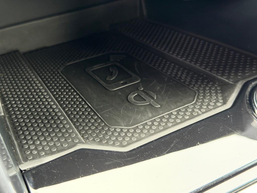 Volkswagen T-roc 1.5 tsi 150pk dsg style | trekhaak | navi | iq light | ada