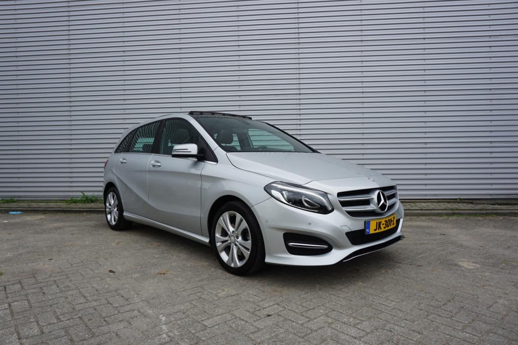 Mercedes-Benz B-Klasse 180 prestige automaat - climate / navi / cruise / st