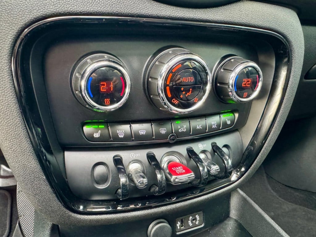 Mini Clubman mini 1.5 one chili - pano - half leer - lm velgen - stoelverwa