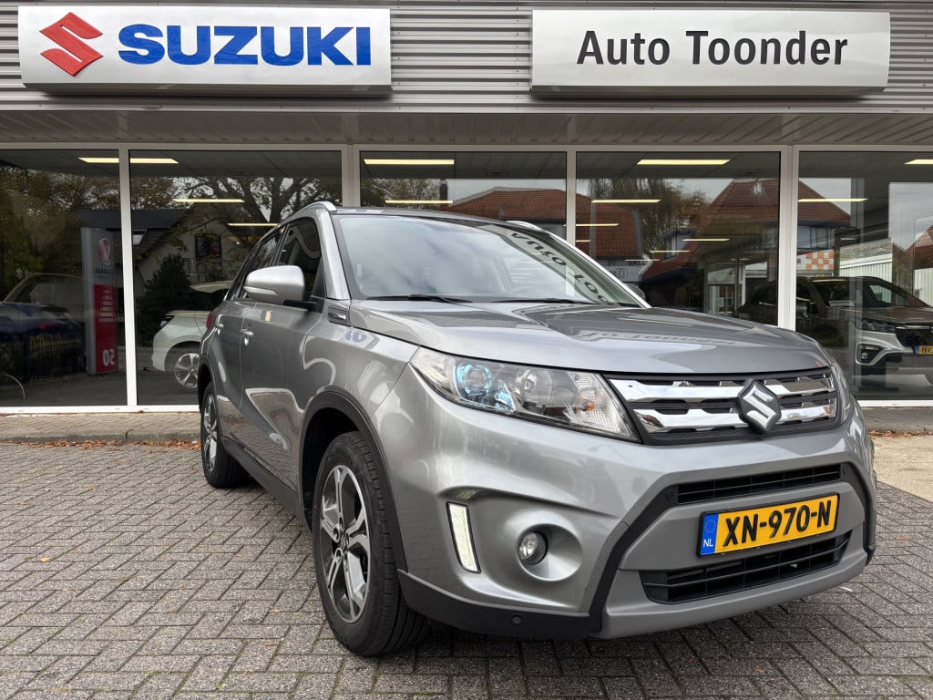 Suzuki Vitara automaat 1.6 high executive/ trekhaak