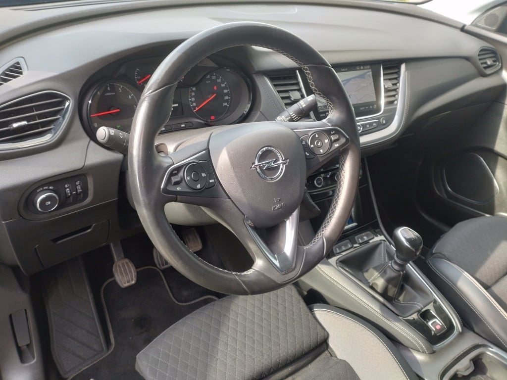 Opel Grandland X 1.2 turbo business +