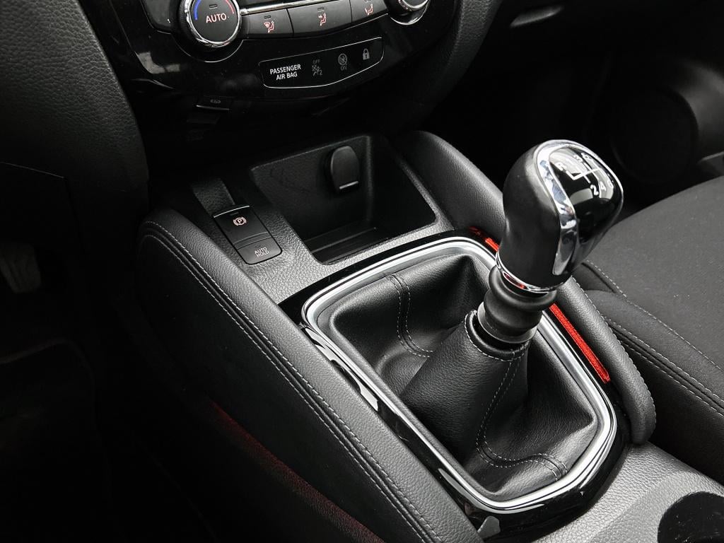 Nissan Qashqai 1.3 dig-t n-motion | panoramadak |