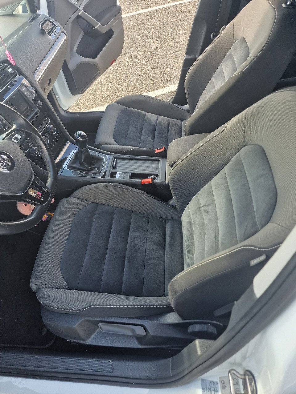 Te koop: Witte golf