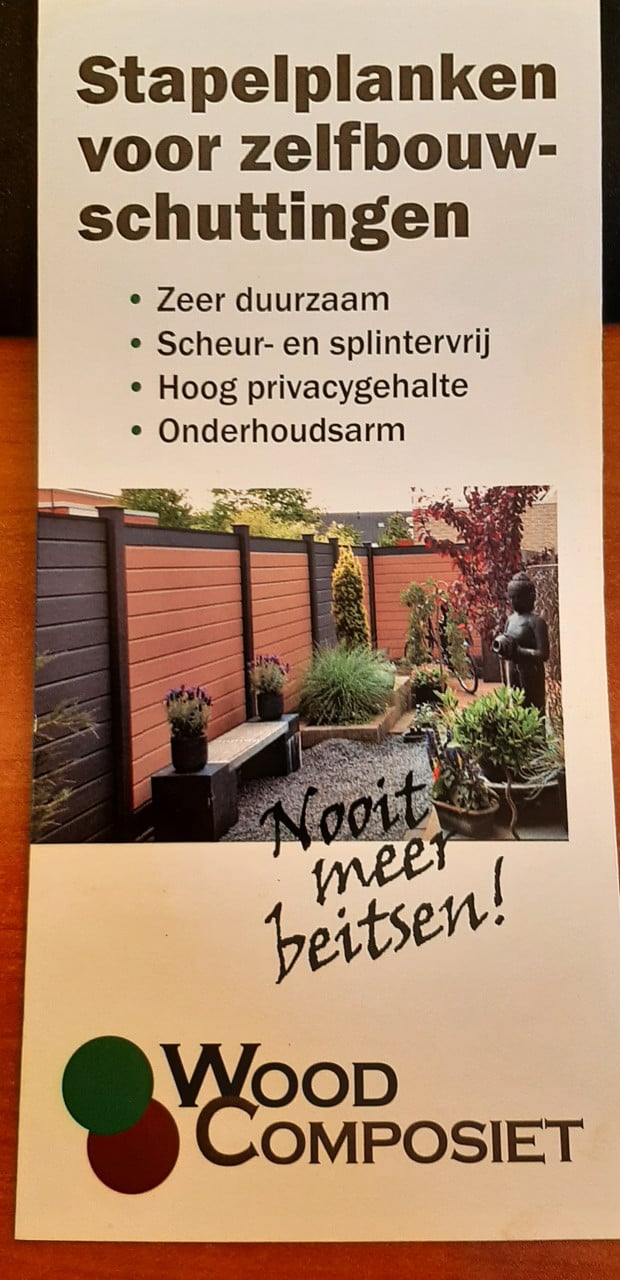 Houtcomposiet stapelplanken - Voor één schutting van 180x180 - NIEUW