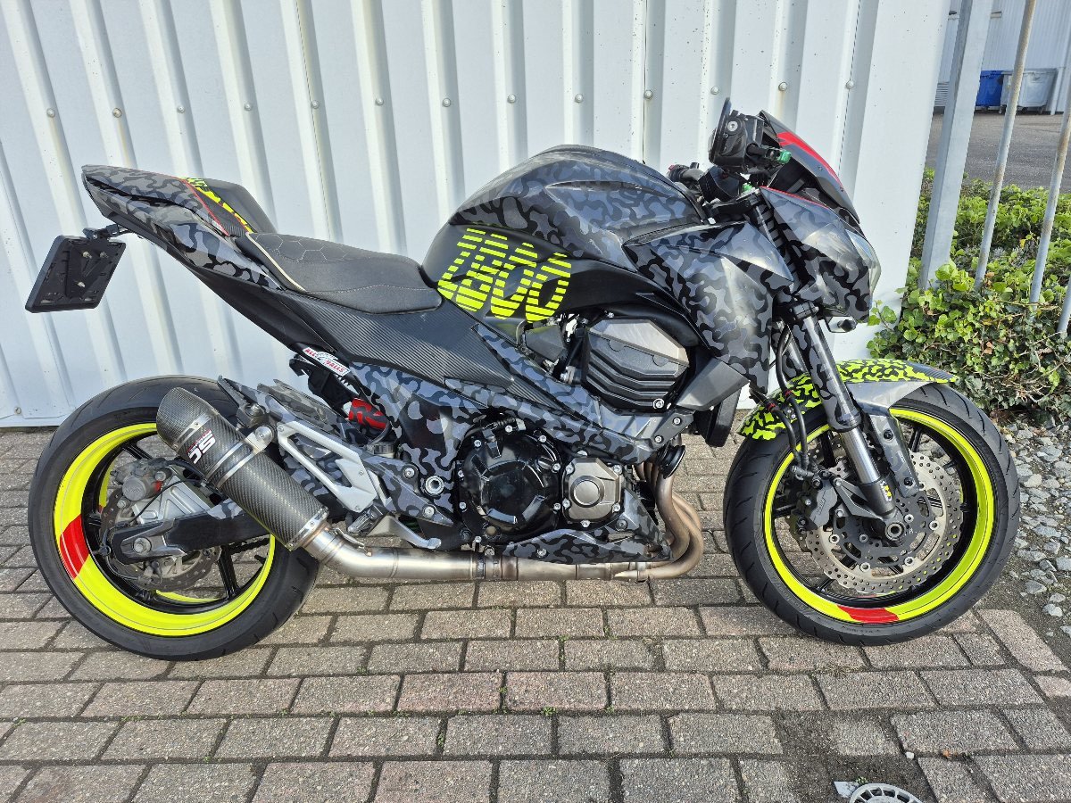 Kawasaki Z800 Performance uit 2015, boordevol extra's