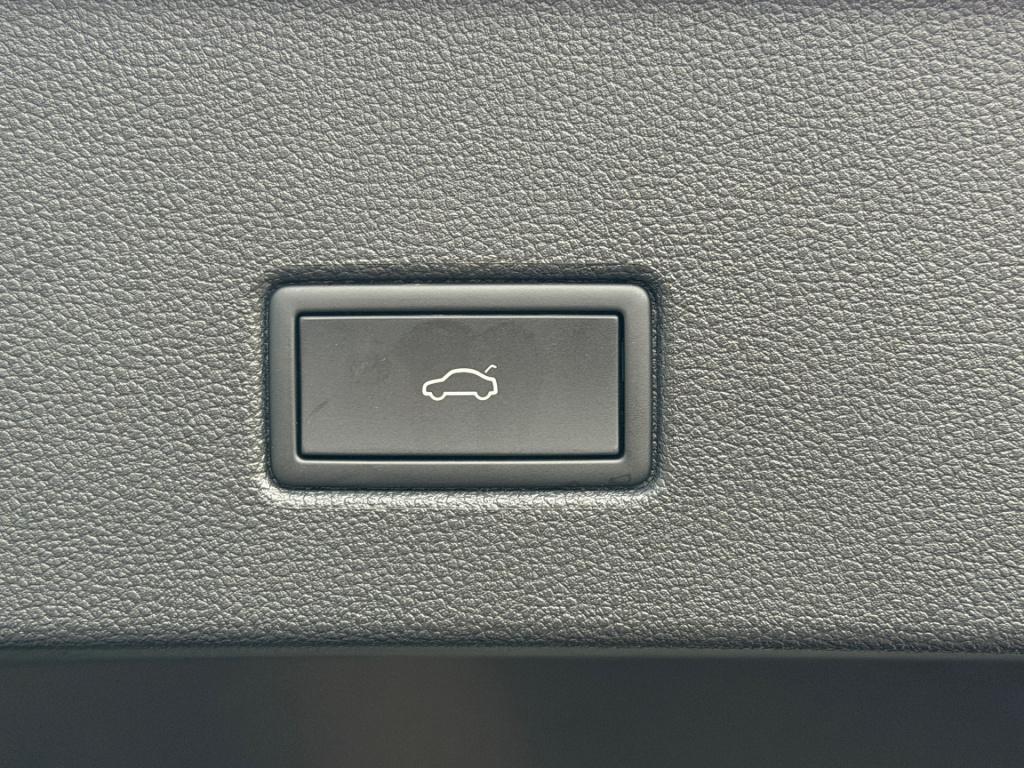 Volkswagen T-roc 1.5 tsi 150pk dsg r-line | camera | keyless | elek. achter