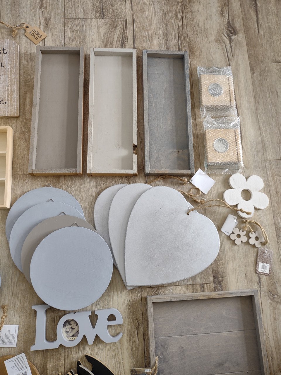 Prachtige set nieuwe houten woonaccessoires, dienblad hout.