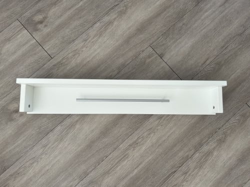 Wandplank babykamer