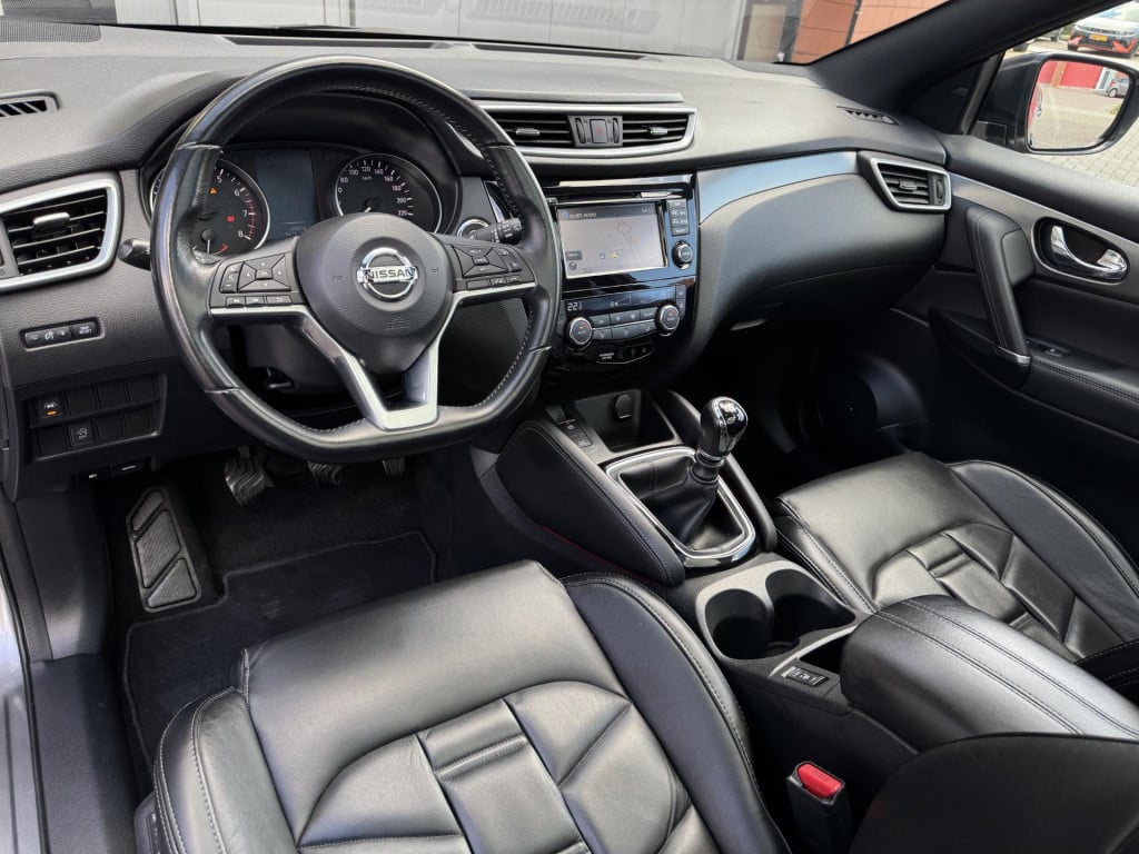 Nissan Qashqai 1.2 tekna + trekhaak, bose audio + nappa leder